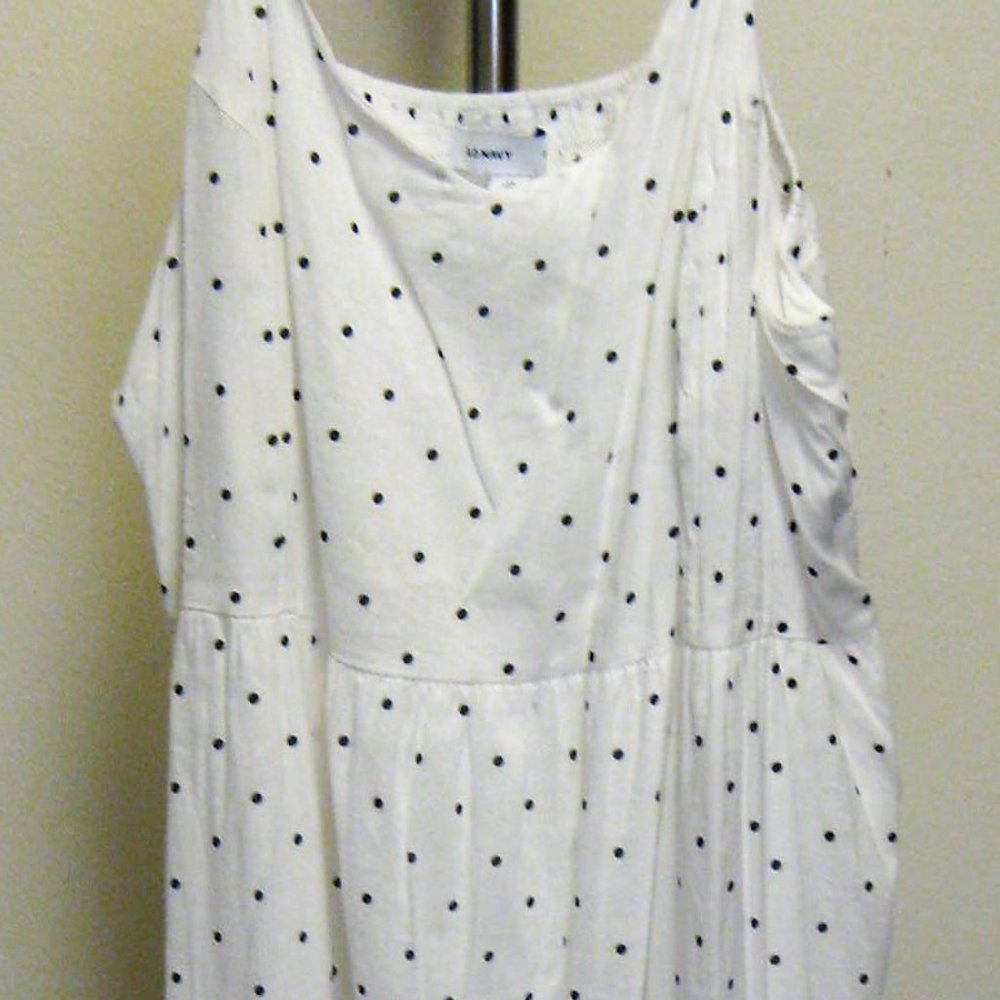 Adorable Summer Dress Size 4X White w/ Navy Dots
